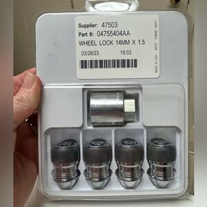 Mopar Wheel Lock Kit 14mm X 1.5 Part 04755404AA OEM